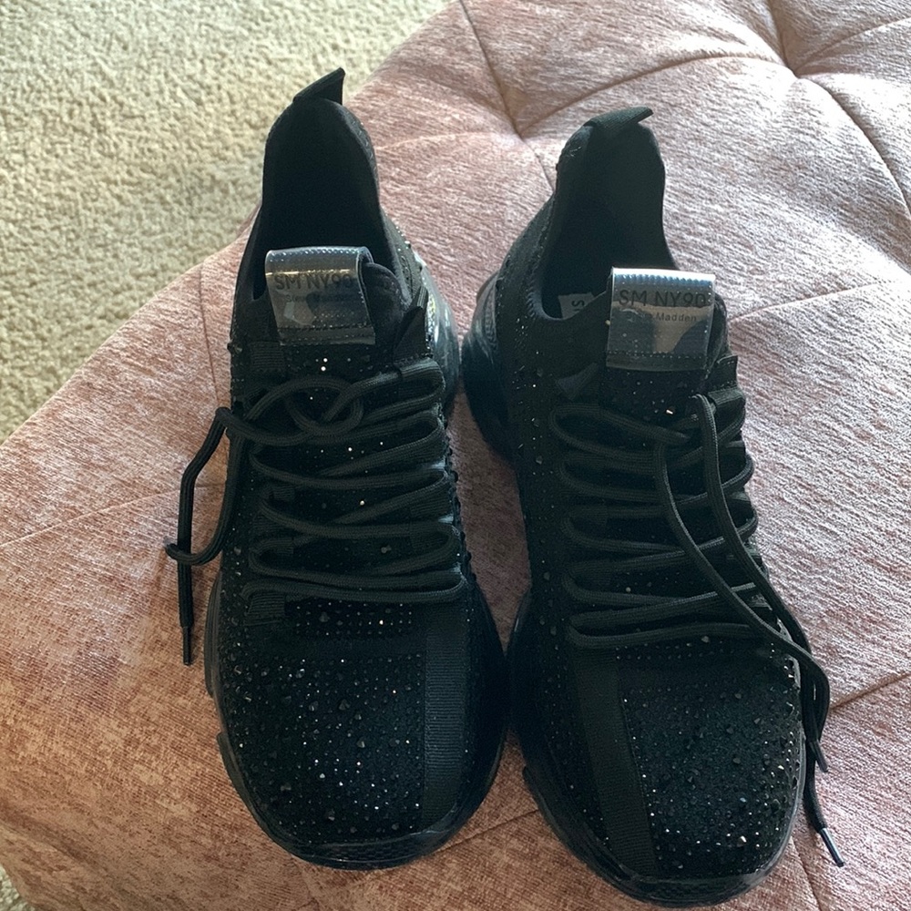 Steve Madden black sneakers
